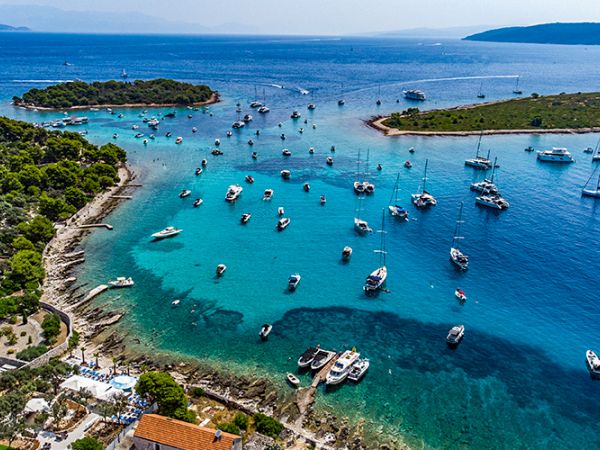 Half Day Snorkelling Tour To Blue Lagoon, Shipwreck & Trogir