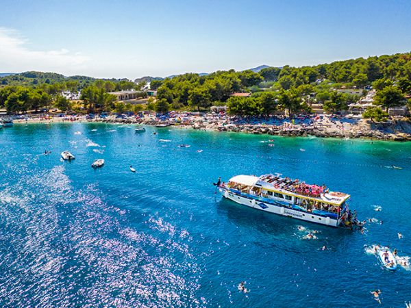 Blue Lagoon & 3 Islands Full Day Tour With Lunch & Drinks
